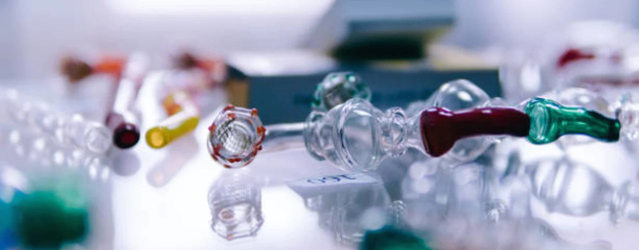 Male, Female...What's the deal? All you need to know about bong parts.