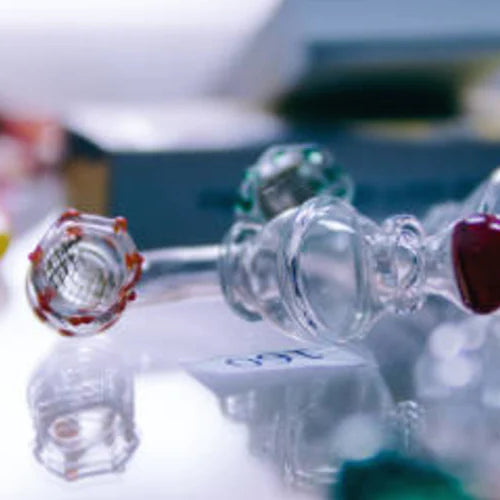 Male, Female...What's the deal? All you need to know about bong parts.