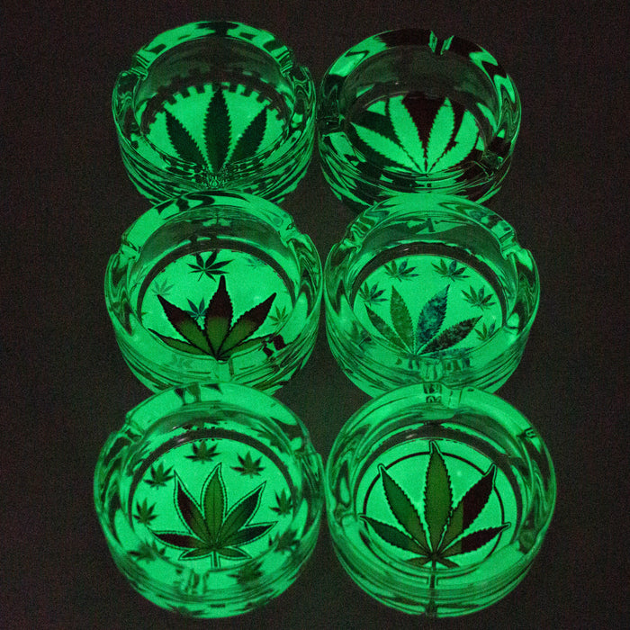 Round Glow in the dark glass ashtray