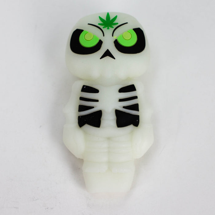 3.5" Skull Silicone hand Pipe with glow [H288G] Silicone Pipe YHS Smoke