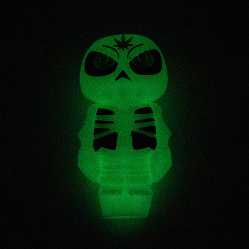3.5" Skull Silicone hand Pipe with glow [H288G] Silicone Pipe YHS Smoke