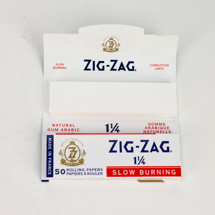 Zig Zag | White 1 1/4 Paper and Tips