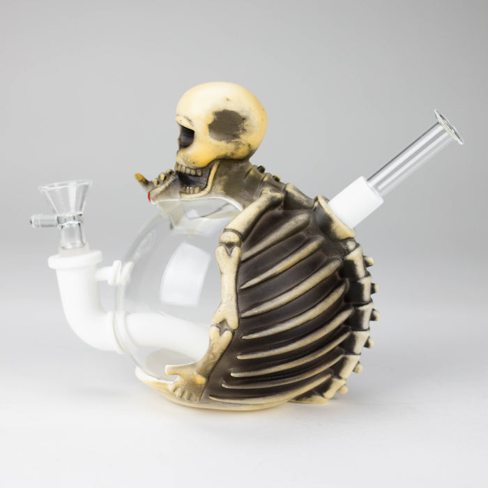 5.8" Resin Skull man Water pipe Resin · Silicone · Plastic Bong YHS Smoke