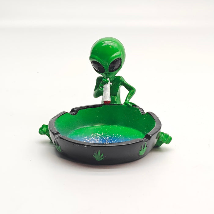 Alien Leaf Ashtray Resin Ashtray Super Supplys Inc Design 1