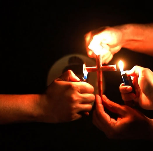Bong Baba | Blue Lotus Cross Display of 10 Pre-rolled Cone Bong Baba