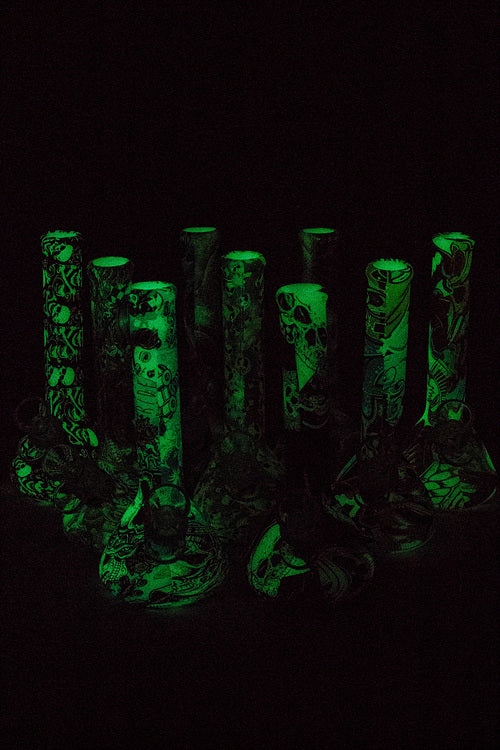 7.5" Glow in the dark silicone tube mini water bong- - One Wholesale