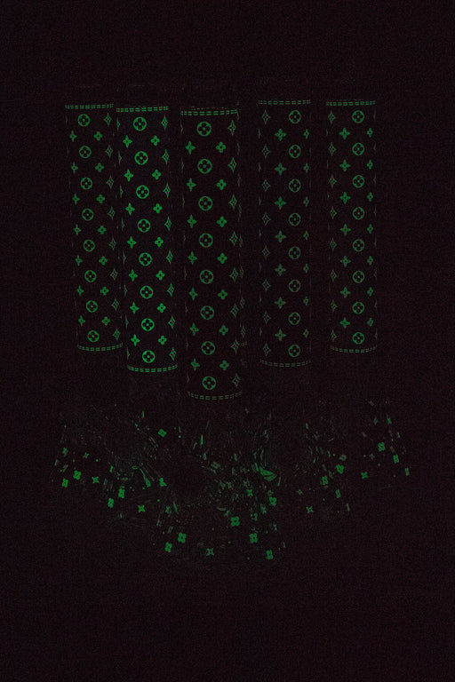 18" Luxury Patterned Glow in the dark 7 mm glass bong Glass Bong ONE